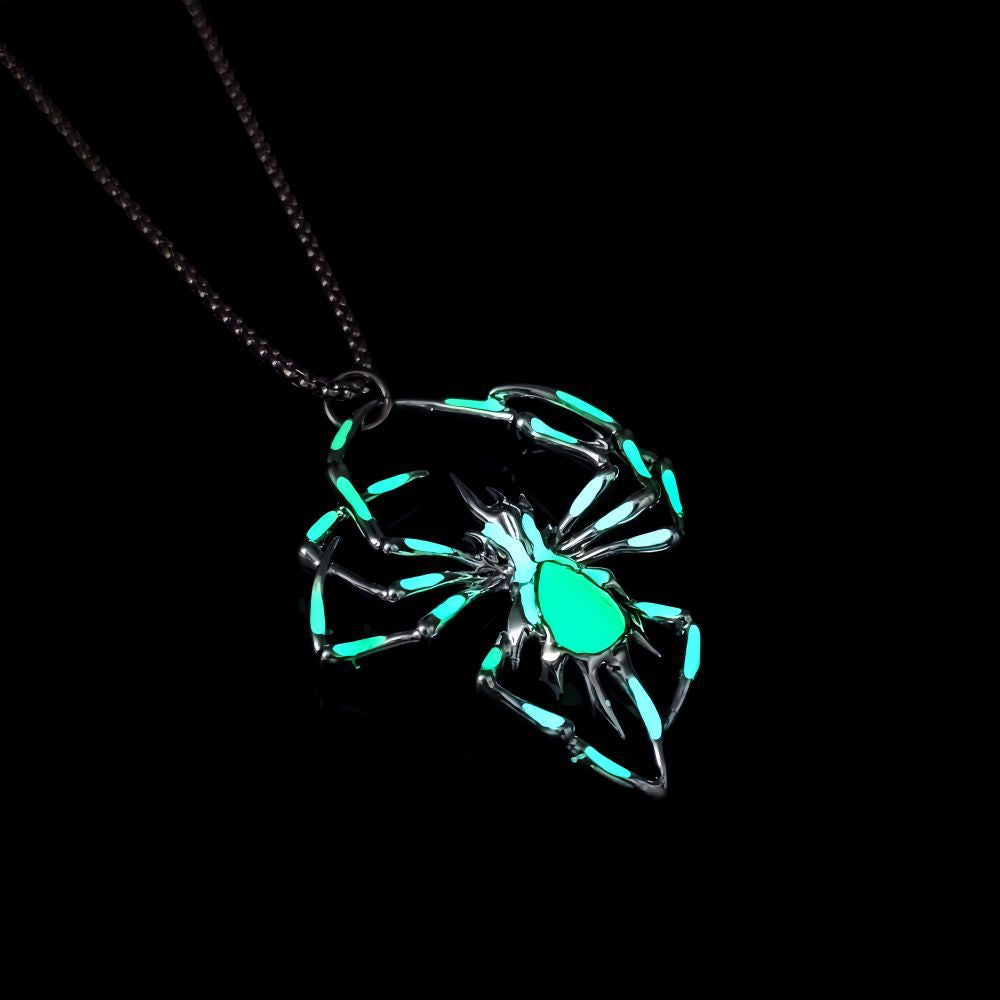 Creative Stereo Luminous Spider Necklace Jewerly Glowing Night